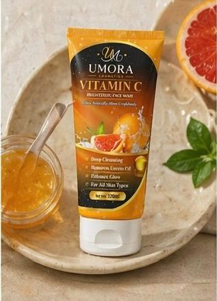 UMORA VITAMIN C FACEWASH